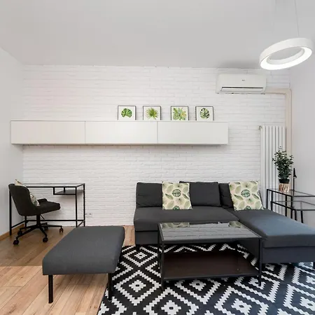 Rakowicka Charming With Garden By Bookinghost Apartamento